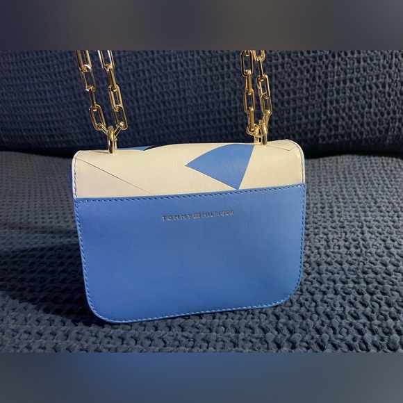 Tommy Hilfiger
TURNLOCK MINI CROSSOVER - Across body bag - Picture 10 of 11